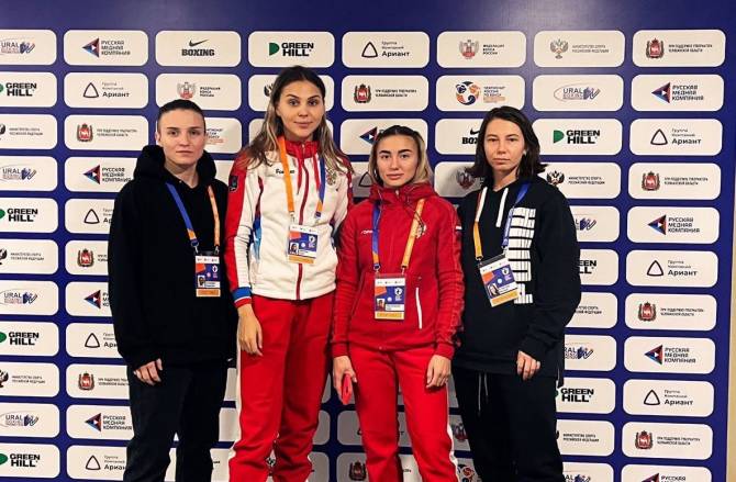 Брянские девушки взяли 2 медали на чемпионате России по боксу