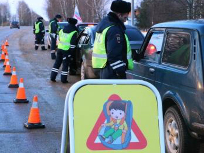 В Брянске сплошные проверки водителей пройдут возле детсада «Чебурашка»
