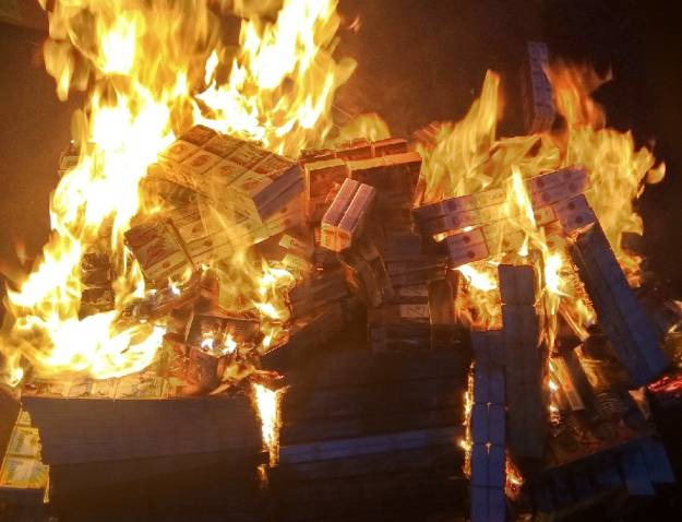 На Брянщине сожгли 4 тысячи пачек белорусских сигарет