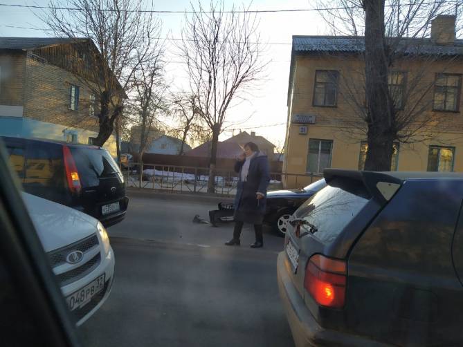 В Брянске из-за аварии на Станке Димитрова образовалась огромная пробка