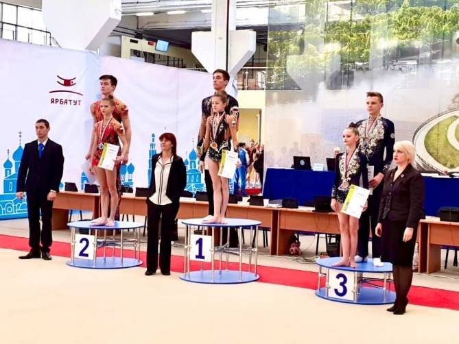 Брянские акробаты выиграли два золота на Первенстве ЦФО