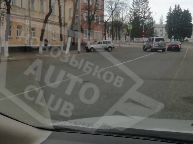В Новозыбкове полицейские снова нарушили правила дорожного движения