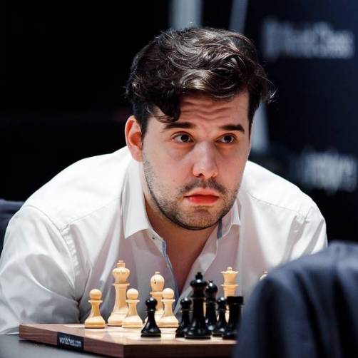 Брянский шахматист лидирует в чемпионате мира