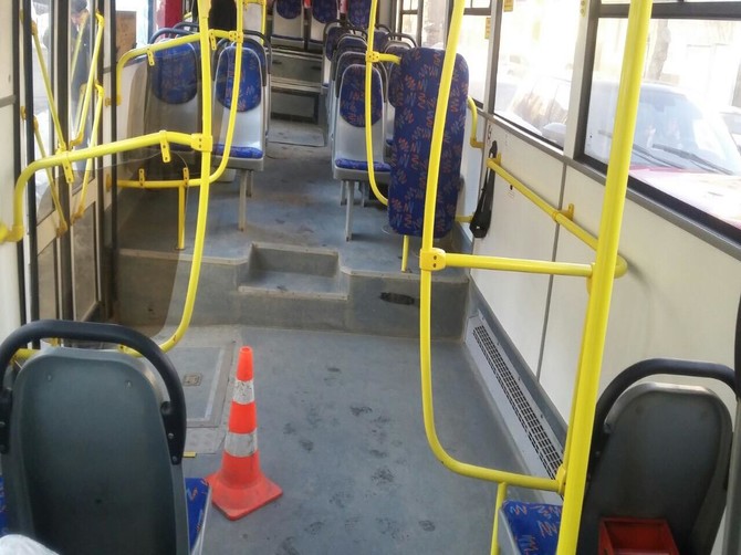 В Брянске 66-летняя пенсионерка сломала в автобусе позвонок