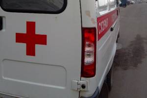 На брянской трассе перевернулась легковушка: ранены двое детей