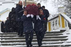 В Клинцах простились с погибшим в ходе спецоперации в Украине 54-летним Виталием Капустиным