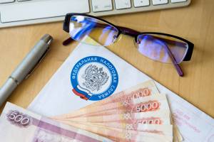 В Брянске владелица маршрутки выплатила 250 тысяч рублей долга по налогам и кредитам