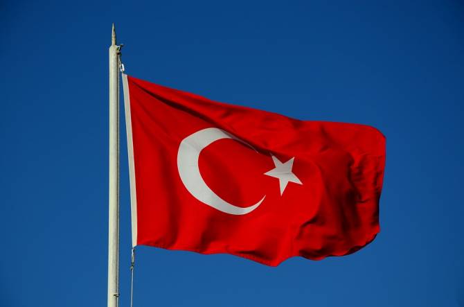 Брянская семья взыскала с туроператора деньги за сорванную поездку в Турцию