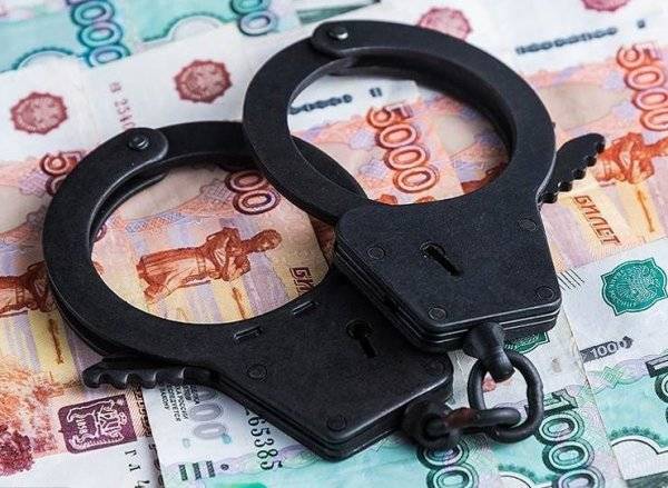 Главбух брянской спортшколы за 4 года начислила себе 3,3 млн рублей лишней зарплаты