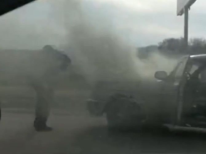 В Брянске на Бурова загорелась «Волга»