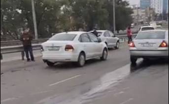 В Брянске сняли на видео массовое ДТП с участием маршрутки