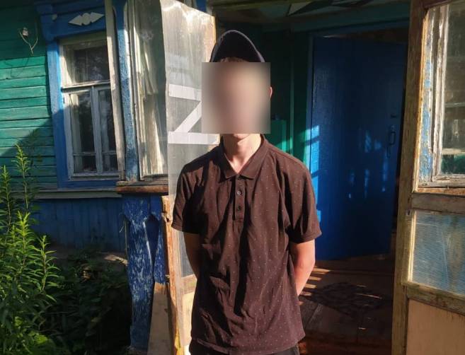 Брянца и 18-летнего москвича осудят за 11 краж из частных домов 