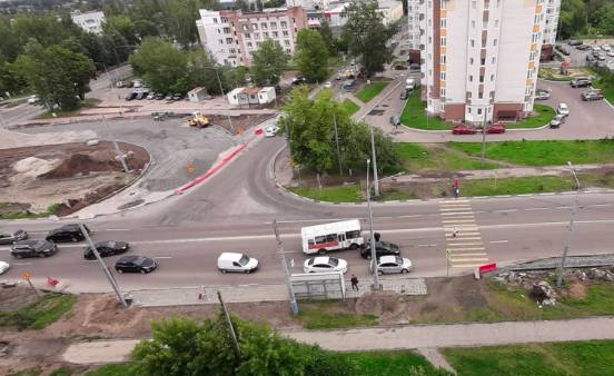 В Брянске похоронный автобус попал в ДТП у перехода