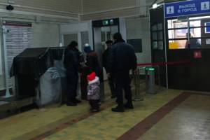 На брянских железнодорожных вокзалах ужесточили процедуру досмотра