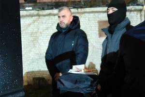 В Брянске ФСБ задержала руководителей судебных приставов за взятки в 530 тысяч рублей