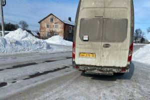 Маршрутчик два часа морозил пассажиров по дороге из Брянска в Локоть