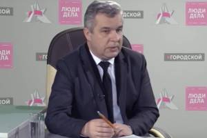Брянский чиновник Юрий Пацинский испугался съемок на камеру
