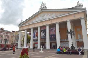 Брянский драмтеатр провел по «Пушкинской карте» 52 спектакля