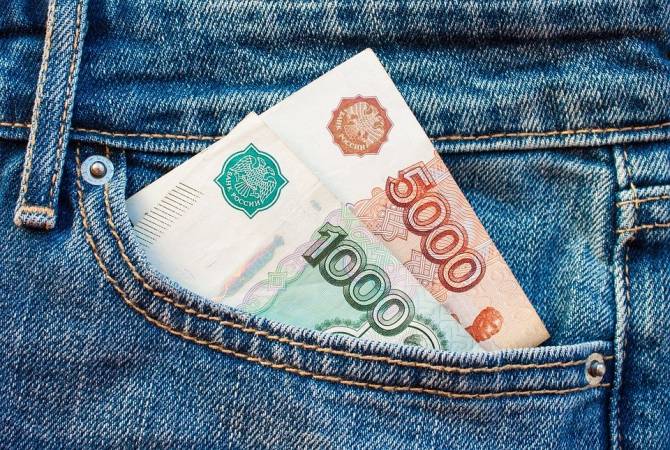 В Брянской области с начала года выявлено почти сто тысяч поддельных рублей