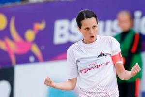 Брянская футболистка Иветта Акулова претендует на звание автора лучшего гола сезона