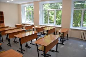 В Новозыбкове из-за дефектов пристройки школы №3 закрыли второй этаж