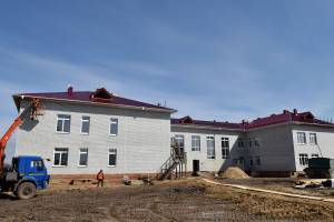 В Журиничах продолжается строительство школы-детсада