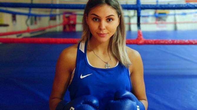 Брянская спортсменка стала мастером спорта по боксу