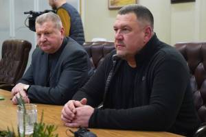 В Брянске губернатор Богомаз встретился с замминистра строительства и ЖКХ Леоновым