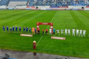 В Брянске начался матч ФНЛ между «Динамо» и «Оренбургом»