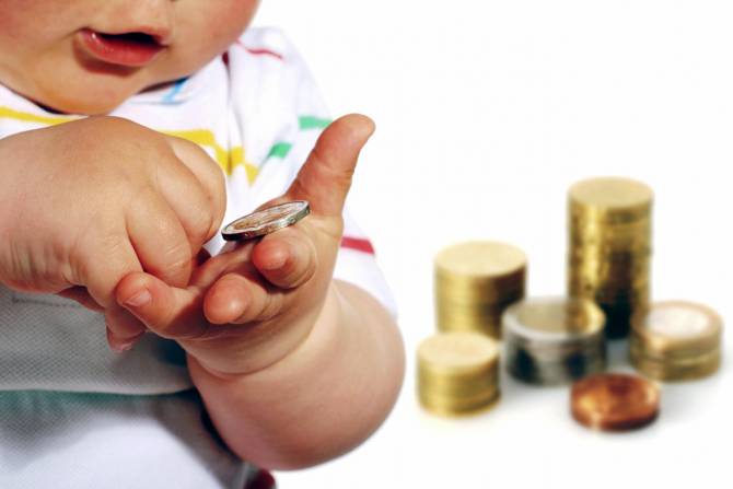 Дополнительную выплату в 10000 рублей получат почти 198 тысяч брянских детей