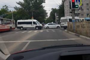 ДТП на выезде из Бежицы затруднило движение транспорта
