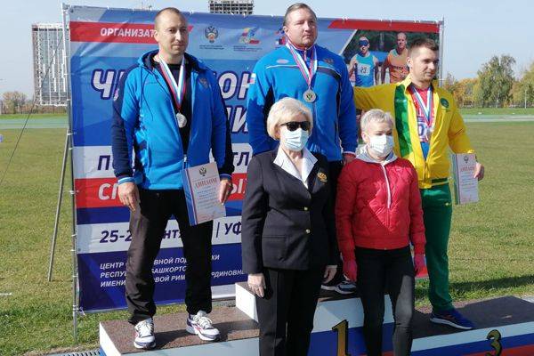 Брянский паралимпиец Шаталов завоевал две медали чемпионата России