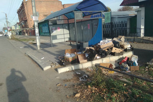 Уличные торговцы превратили центр Новозыбкова в помойку