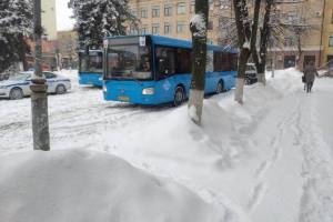 Брянцев предупредили об опаздывающих из-за снегопада автобусах