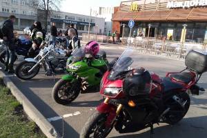 Брянцев возмутили мотоциклисты у «Макдоналдса»