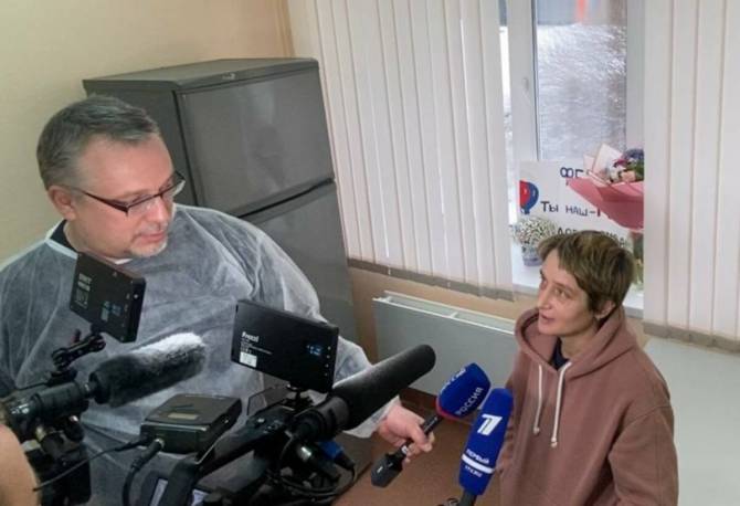 Губернатор Богомаз пообещал семье героя Феди новый дом