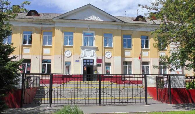 В Советском районе Брянска отремонтируют три школы