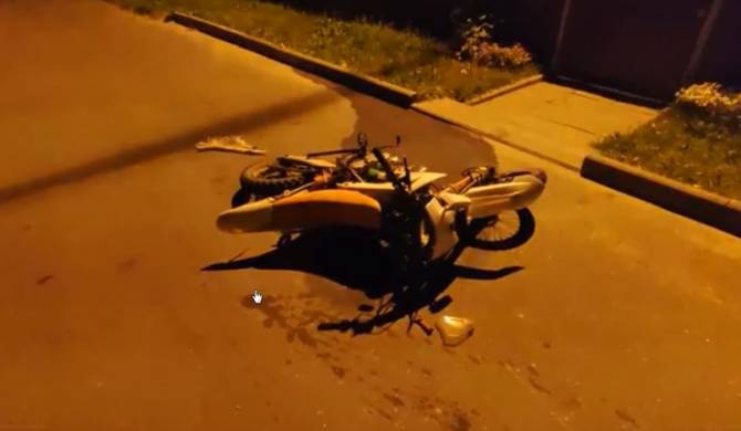 Под Брянском 16-летний байкер врезался в иномарку с пьяным водителем