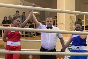 Брянская боксерша Жиляева взяла золото на турнире во Владимире
