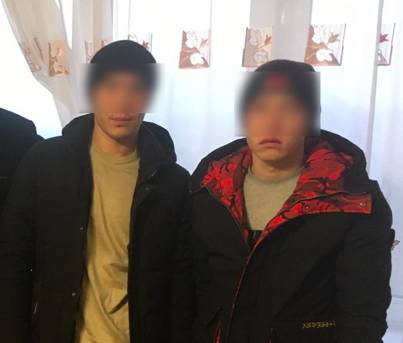 В Брянске полиция нашла у братьев из Узбекистана полкилограмма наркотиков