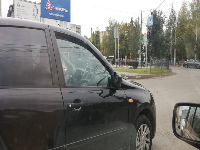 В Брянске сняли на фото скрытый патруль ГИБДД