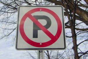 В Брянске запретят парковку на переулке Октябрьском