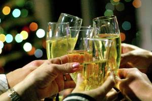 В среднем брянцы выпивают в Новый год 1,5 бокала шампанского