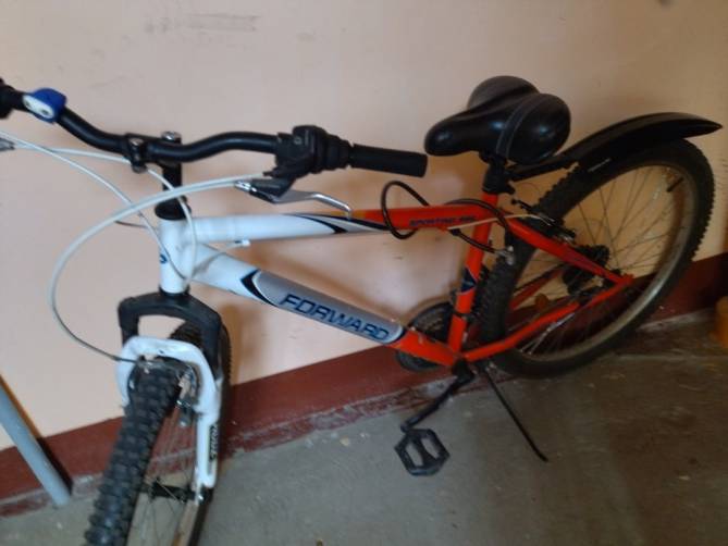 У жителя Брянска из подъезда украли велосипед