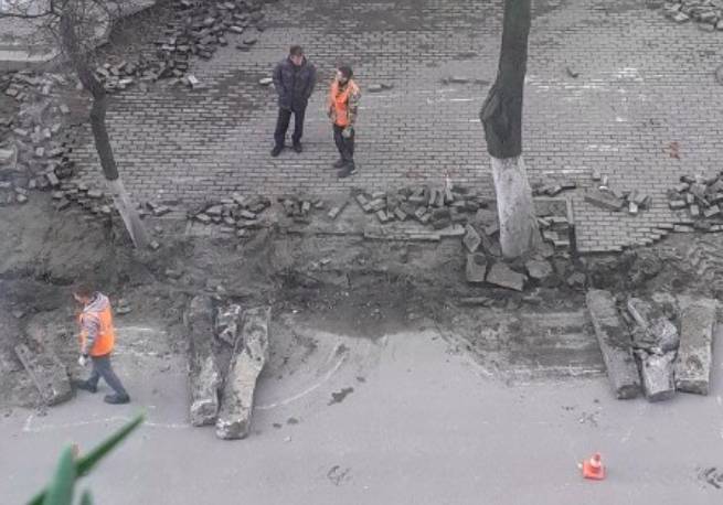 В Брянске отремонтируют тротуар на улице Фокина