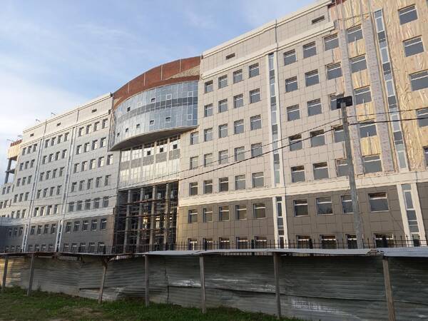 В Брянске новое здание УМВД полностью облицевали плиткой