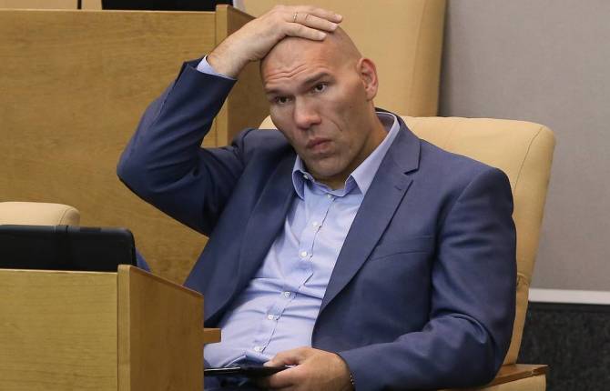 Брянский депутат Николай Валуев не захотел драться с Майком Тайсоном