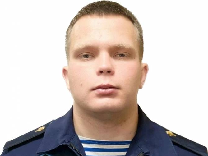 Брянского военнослужащего Дмитрия Никулина наградили за подвиги в СВО