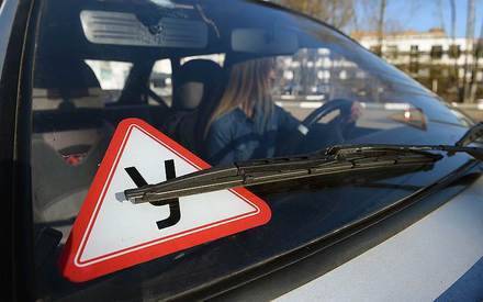 В Брянске запустили опрос о коррупции в автошколах