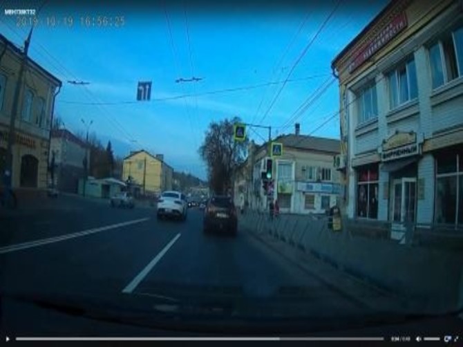 В Брянске наказали наглого водителя «Mercedes»